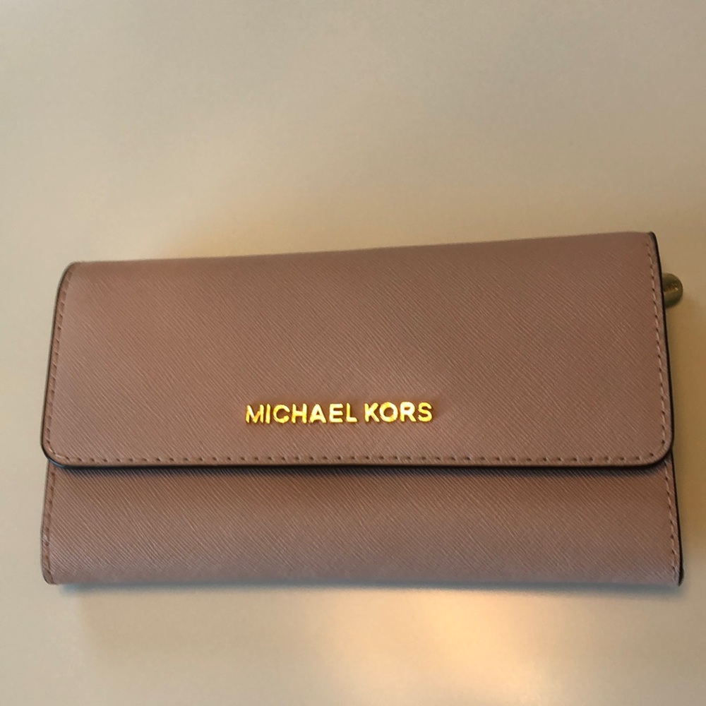 Large Pebbled Pink Leather Tri-fold Wallet